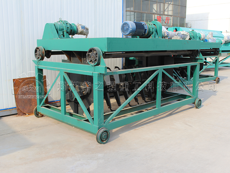 有機肥槽式翻堆機的優(yōu)點及操作原理